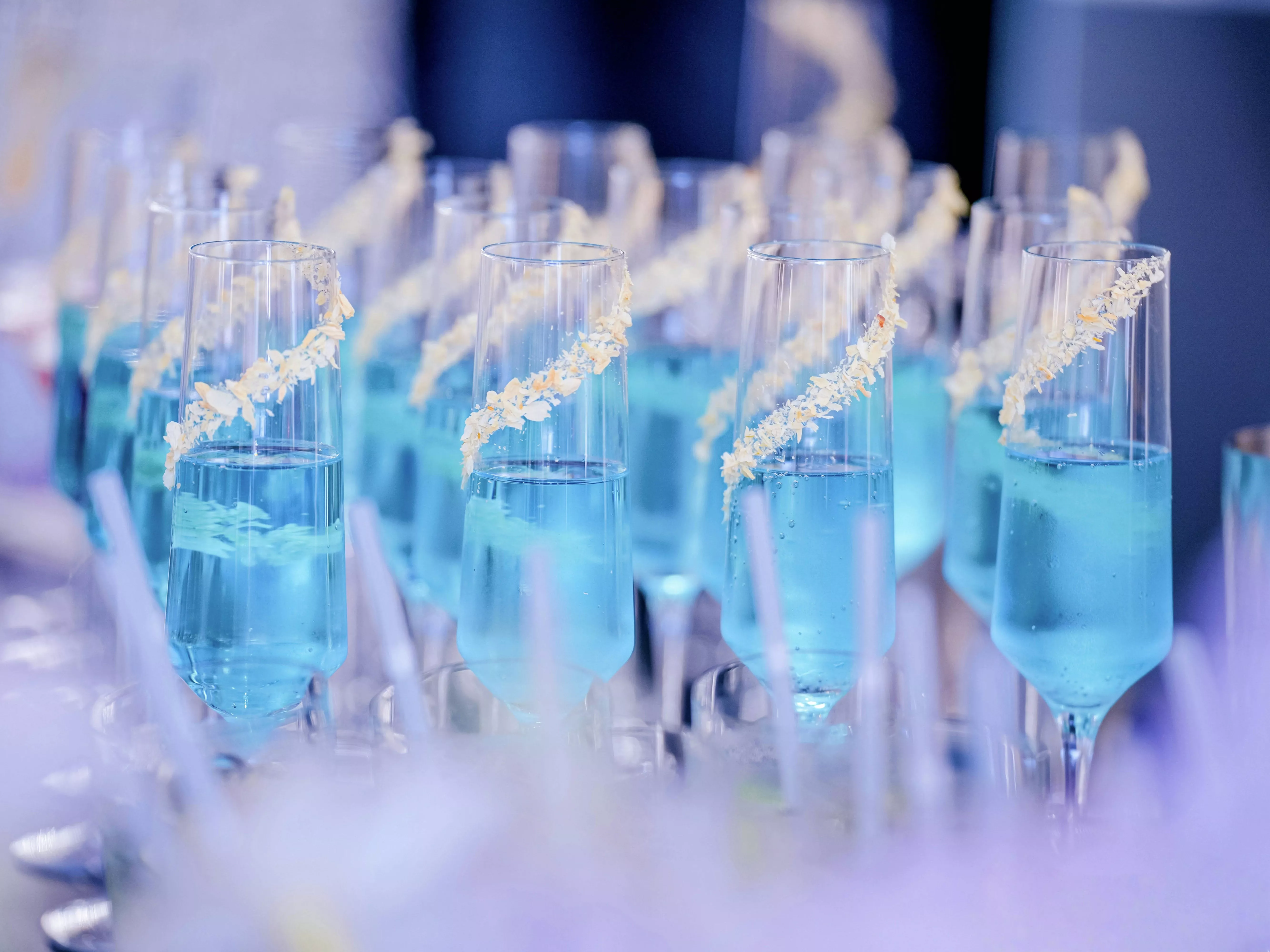Bartender-Bespoke Luxury Cocktails）